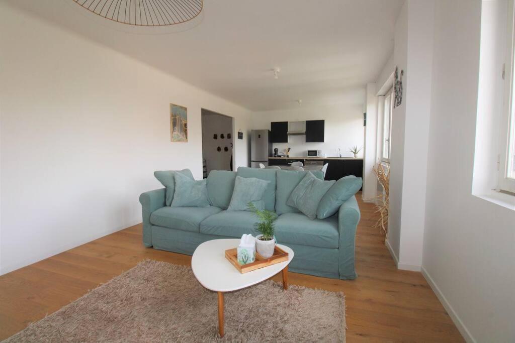 Joli Appartement Au Calme Lay-Saint-Christophe Kültér fotó