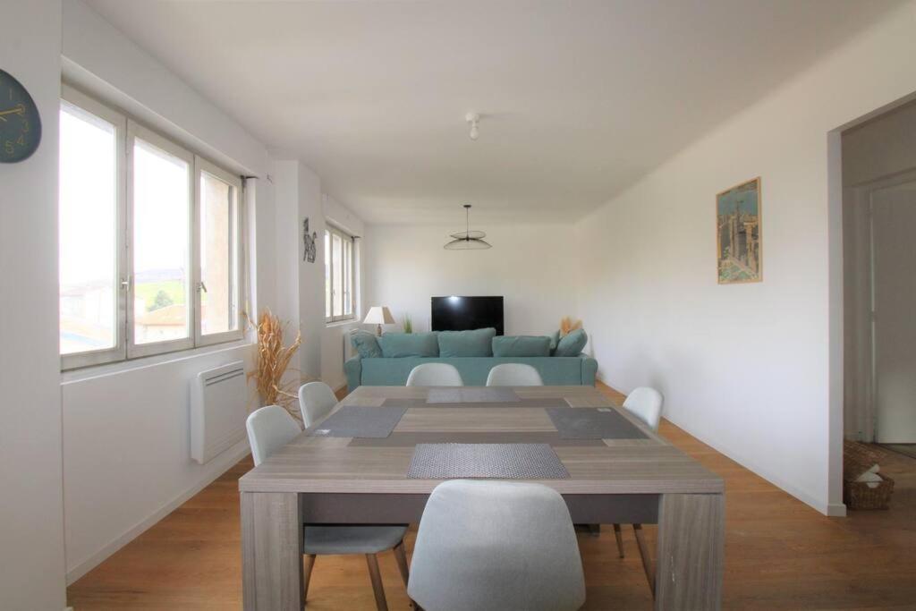 Joli Appartement Au Calme Lay-Saint-Christophe Kültér fotó